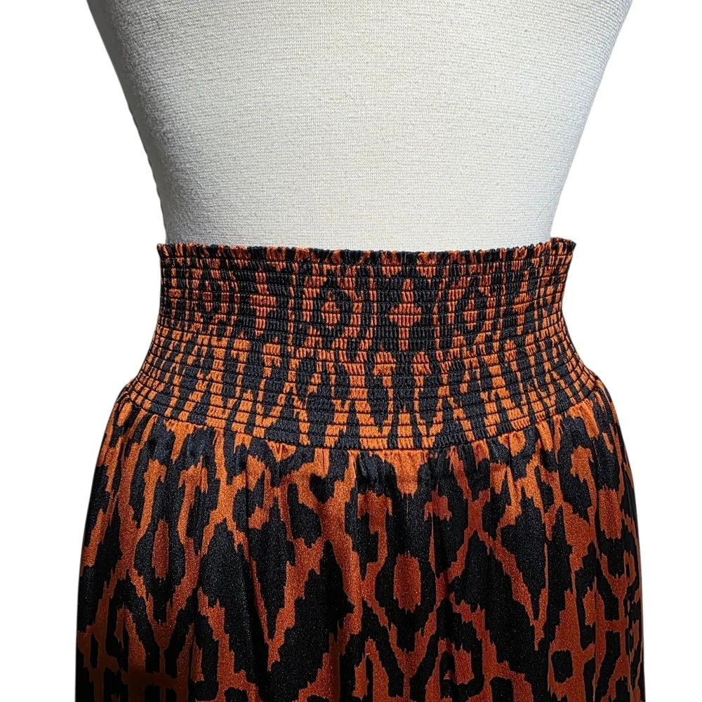 CHICO'S SATIN IKAT 2 PIECE SKIRT SET SZ 2(US12)